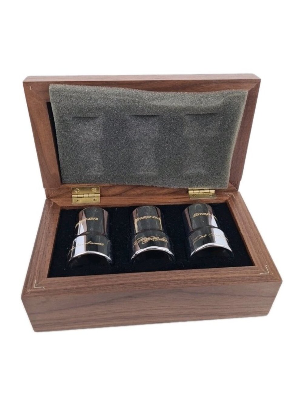 Earnhardt Collectible Impact Socket Set Etched Signatures and Wood Case 3earn